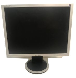 Samsung SyncMaster 204b 20 Inch LCD Flat Panel monitor- Comes with Power and VGA